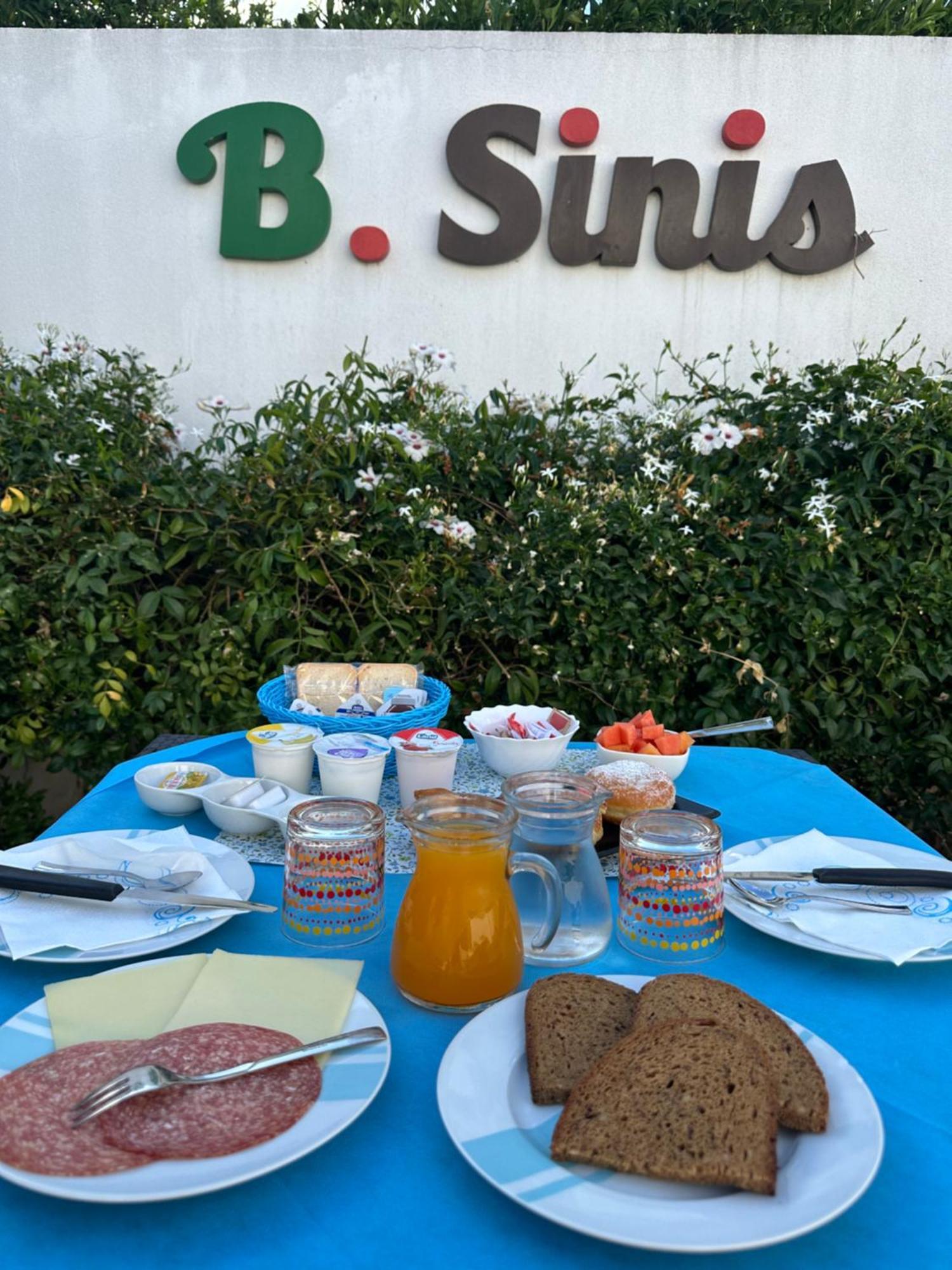 B. Sinis Acomodação com café da manhã Càbras Exterior foto